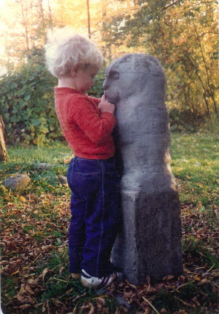 15-lionowl-with-sculptors-grandson